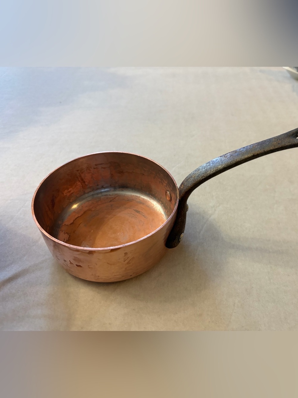 Classic Copper Saucepan with Iron Handle - Copper Finish